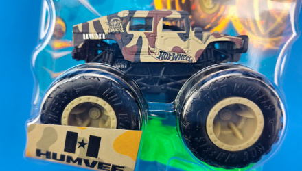 Машинка-Позашляховик Hot Wheels Humvee Monster Truck Crash Legends 1:64 HKM39 Tan - Retromagaz, image 2