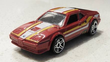 Тематическая Машинка Hot Wheels BMW M1 BMW DJM80 Dark Red Новый Поврежденная Упаковка - Retromagaz, image 2