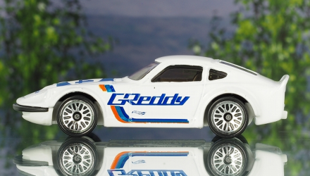 Машинка Базова Hot Wheels Nissan Fairlady Z Greddy Speed Graphics 1:64 FJW49 White - Retromagaz, image 4