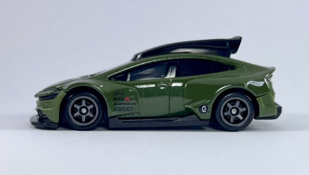 Машинка Базова Hot Wheels Toyota Prius Custom HW J-Imports 1:64 JJL34 Green - Retromagaz, image 3