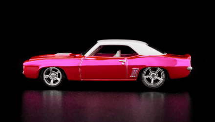 Машинка Premium Hot Wheels '69 Chevrolet Camaro SS Red Line Club RLC 1:64 HWF32 Pink - Retromagaz, image 3