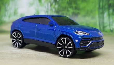 Машинка Базова Hot Wheels '17 Lamborghini Urus Factory Fresh 1:64 GRY29 Metallic Blue - Retromagaz, image 2