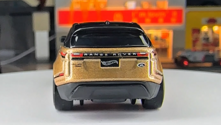 Машинка Базова Hot Wheels Range Rover Velar Then and Now 1:64 HYY63 Gold - Retromagaz, image 5