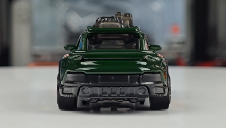 Машинка Базова Hot Wheels Porsche 911 Rallye Safari 1:64 HYW87 Green - Retromagaz, image 5