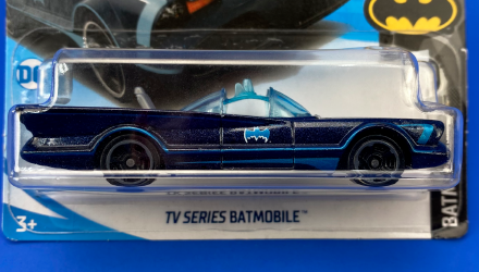 Машинка Базовая Hot Wheels TV Series Batmobile Batman 1:64 FKB53 Blue - Retromagaz, image 2