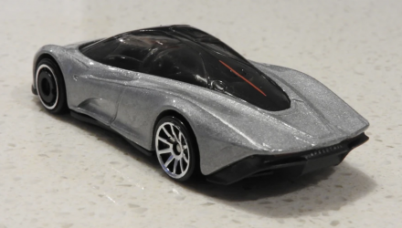 Машинка Базовая Hot Wheels McLaren Speedtail Factory Fresh 1:64 GTC55 Silver - Retromagaz, image 3