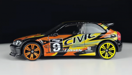 Тематична Машинка Hot Wheels '99 Honda Civic Type R (EK9) Neon Speeders 1:64 HLH72/HLH76 Black - Retromagaz, image 4