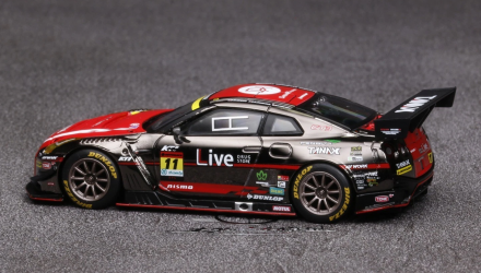 Машинка Premium MINI GT Nissan GT-R NISMO GT3 #11 "GAINER TANAX GT-R" GAINER 1:64 MGT00861-BL Grey - Retromagaz, image 2