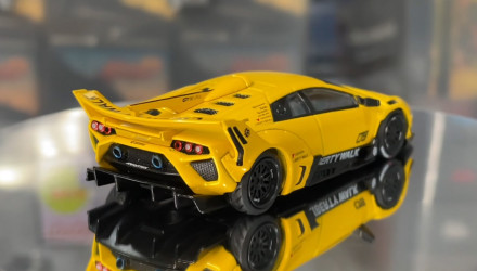 Машинка Premium MINI GT Lamborghini LB-Silhouette WORKS MURCIELAGO GT Evo №1135 1:64 MGT01135 Yellow - Retromagaz, image 2