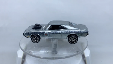 Тематическая Машинка Hot Wheels 1970 Dodge Charger R/T Fast & Furious 1:64 JKX21 Zamac - Retromagaz, image 3