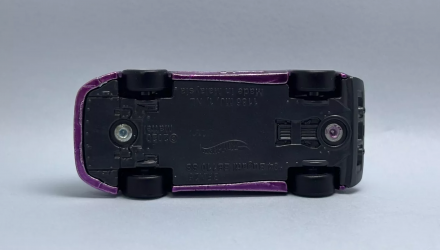 Машинка Базова Hot Wheels '94 Bugatti EB110 SS Super Treasure Hunt STH Race Day 1:64 JCB45 Purple - Retromagaz, image 4