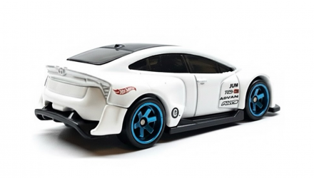 Машинка Базовая Hot Wheels Toyota Prius Custom HW J-Imports 1:64 JJH37 White - Retromagaz, image 2