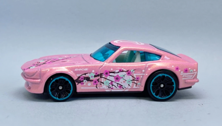 Машинка Базова Hot Wheels Datsun 240Z Art Cars 1:64 JBB66 Pink - Retromagaz, image 3