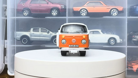 Тематична Машинка Matchbox 1973 Volkswagen T2b The Movie Series Moving Parts 1:64 JHV23 Orange - Retromagaz, image 5
