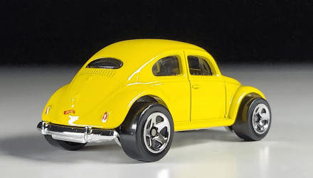 Машинка Базова Hot Wheels Beetle Bumblebee Transformers Screen Time 1:64 HTB35 Yellow - Retromagaz, image 2