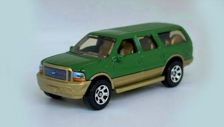 Тематическая Машинка Matchbox 2004 Ford Excursion Moving Parts 1:64 JHV60 Green - Retromagaz, image 1