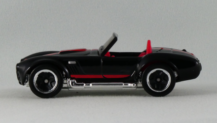 Машинка Базовая Hot Wheels Shelby Cobra 427 S/C Roadsters 1:64 GHC75 Black - Retromagaz, image 4