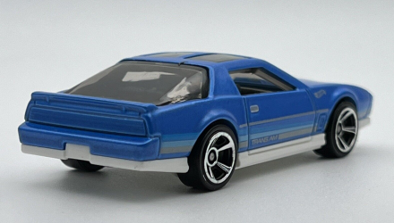 Машинка Базовая Hot Wheels '84 Pontiac Firebird Muscle Mania 1:64 HKJ57 Metallic Blue - Retromagaz, image 3