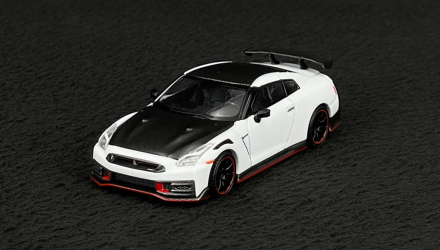 Машинка Premium MINI GT Nissan GT-R Nismo 2024 1:64 MGT01045-CH White - Retromagaz, image 1