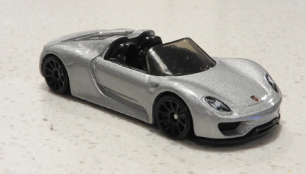 Машинка Базова Hot Wheels Porsche 918 Spyder Factory Fresh 1:64 FPT66 Metallic Silver - Retromagaz, image 2