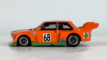 Машинка Premium Hot Wheels BMW 320 Group 5 Jagermeister Race Day 1:64 HRV94 Orange - Retromagaz, image 4