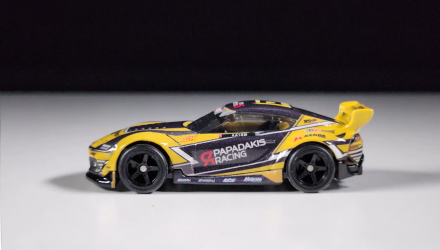 Машинка Premium 2шт Hot Wheels '20 Toyota GR Supra Trueno та Fleet Street Team Transport 1:64 JHX87 Yellow - Retromagaz, image 7