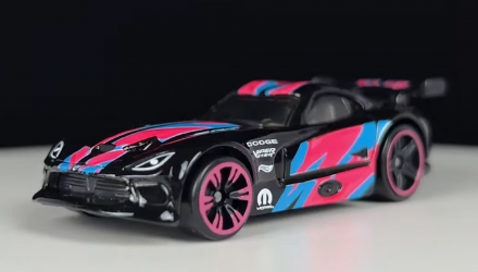 Тематична Машинка Hot Wheels SRT Viper GTS-R Neon Speeders 1:64 HLH72/HLH78 Black - Retromagaz, image 2