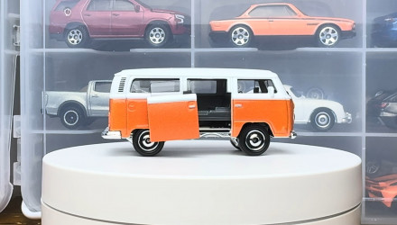 Тематична Машинка Matchbox 1973 Volkswagen T2b The Movie Series Moving Parts 1:64 JHV23 Orange - Retromagaz, image 3