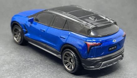 Тематична Машинка Matchbox 2024 Chevy Blazer EV Moving Parts 1:64 FWD28/HVN12 Blue - Retromagaz, image 2