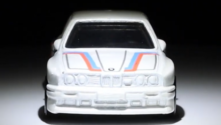 Тематическая Машинка Hot Wheels '92 BMW M3 BMW 1:64 DJM81 White - Retromagaz, image 5