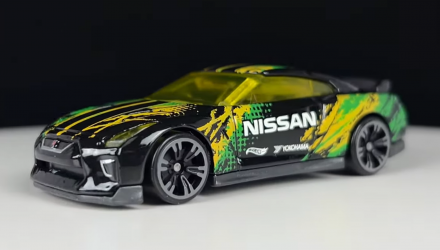 Тематическая Машинка Hot Wheels 2017 Nissan GT-R (R35) Neon Speeders 1:64 HLH72/HLH75 Black - Retromagaz, image 2