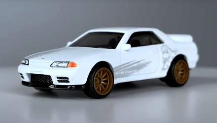 Машинка Premium Hot Wheels Nissan Skyline GT-R (BNR32) Boulevard 1:64 HRT74 White - Retromagaz, image 1