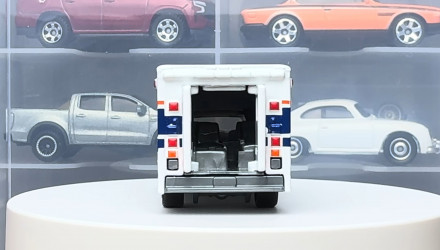 Тематическая Машинка Matchbox 2019 Dodge Ram Ambulance The Movie Series Moving Parts 1:64 JKH45 White - Retromagaz, image 5