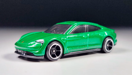 Машинка Базовая Hot Wheels Porsche Taycan Turbo S Factory Fresh 1:64 HKJ31 Green - Retromagaz, image 2