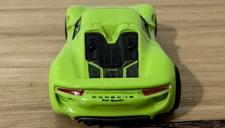 Машинка Велике Місто Matchbox Porsche 918 Spyder Showroom 1:64 HVN89 Lime - Retromagaz, image 4