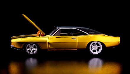 Машинка Premium Hot Wheels 1969 Dodge Charger R/T Red Line Club RLC 1:64 HNL23 Yellow - Retromagaz, image 4