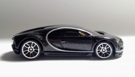 Машинка Базовая Hot Wheels '16 Bugatti Chiron Factory Fresh 1:64 GHC02 Black - Retromagaz, image 4