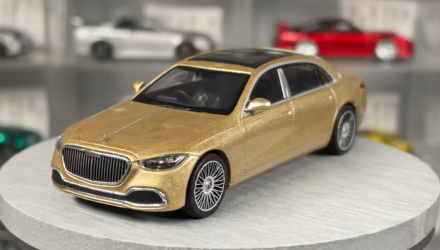 Машинка Premium MINI GT Mercedes-Maybach S680 1:64 Gold - Retromagaz, image 2