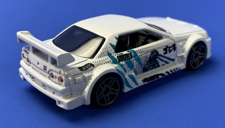 Машинка Базова Hot Wheels Godzilla Nissan Skyline GT-R (R32) J-Imports 1:64 HKJ13 White - Retromagaz, image 3