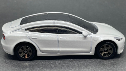 Машинка Большой Город Matchbox Tesla Model 3 Metro 1:64 HVN50 White - Retromagaz, image 4