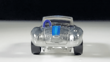 Машинка Базова Hot Wheels Shelby Cobra 427 S/C Zamac Rolling Metal 1:64 HTB53 Silver - Retromagaz, image 4