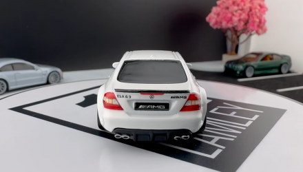 Машинка Premium Hot Wheels 2008 Mercedes-Benz CLK 63 AMG Black Series Power Trip 1:64 JKF29 White - Retromagaz, image 5