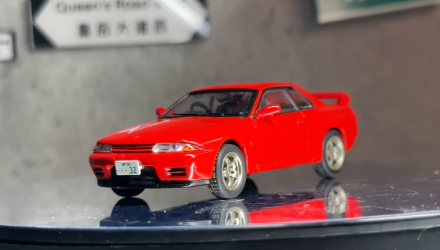 Машинка Premium Tarmac Works Nissan Skyline GT-R (BNR32) GLOBAL64 1:64 JC64-008-RD Red - Retromagaz, image 1