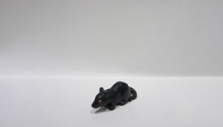 Фигурка Lego Земля Rat Mouse with Red Eyes Animals 36756pb03 6483317 Black Б/У - Retromagaz, image 1