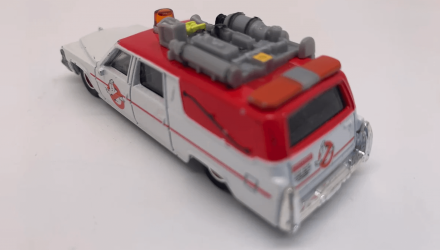 Машинка Premium Hot Wheels Ecto-1 Ghostbusters Rep. Entertainment 1:64 DWJ72 White - Retromagaz, image 4