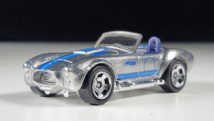 Машинка Базова Hot Wheels Shelby Cobra 427 S/C Zamac Rolling Metal 1:64 HTB53 Silver - Retromagaz, image 1