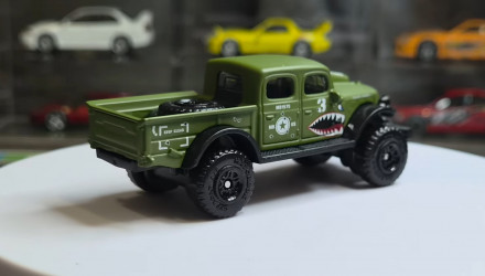 Тематическая Машинка Matchbox 1947 Dodge Power Wagon Moving Parts 1:64 JHV34 Green - Retromagaz, image 2