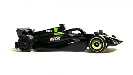 Машинка Базовая Hot Wheels Stake F1 Team Kick Sauber 1:64 JJK02 Green - Retromagaz, image 1