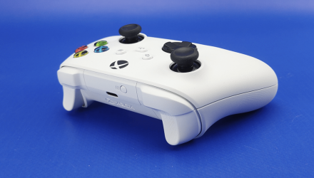 Набор Геймпад Беспроводной Microsoft Xbox Series Controller Robot White Новый  + Аккумулятор Play and Charge Kit + Кабель USB Type-C Black - Retromagaz, image 3