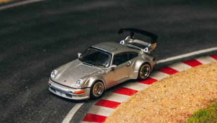 Машинка Premium Tarmac Works Porsche Porsche RWB 964 1:64 T64-037-SL Silver - Retromagaz, image 4
